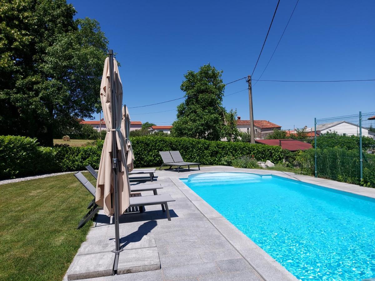 Guesthouse Pri Mihelovih Sežana Zewnętrze zdjęcie