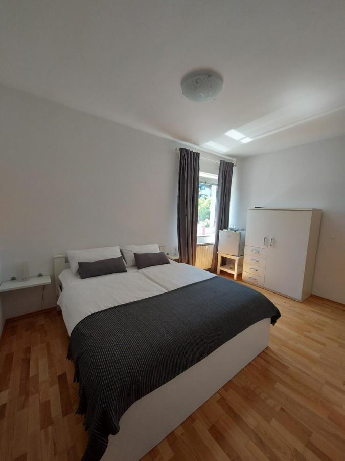 Guesthouse Pri Mihelovih Sežana Zewnętrze zdjęcie